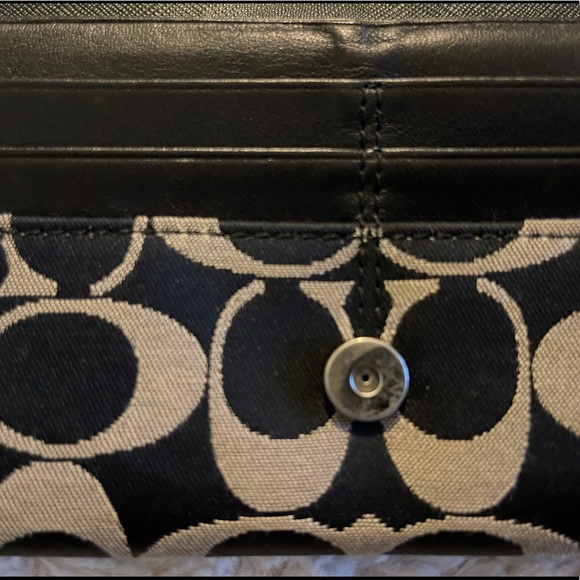 Genuine Coach Signature Wallet black and grey - Picture 12 of 14